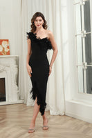 Load image into Gallery viewer, Asymmetrical Black One Shoulder Midi Graduation Dress with Feather