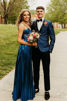 Load image into Gallery viewer, Dark Navy Peak Lapel One Button Jacquard 3-Piece Men's Prom Suits