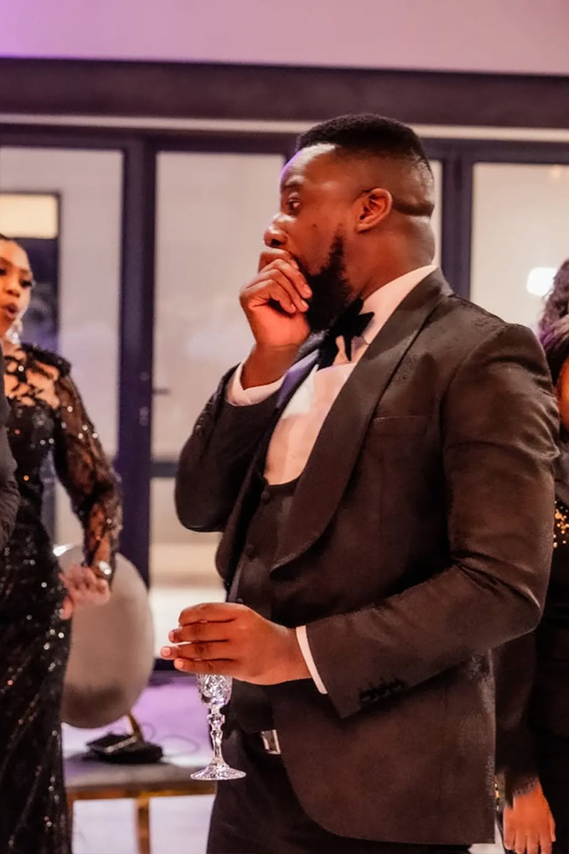 Load image into Gallery viewer, Black Shawl Lapel 3 Pieces Slim Fit Men's Prom Suits