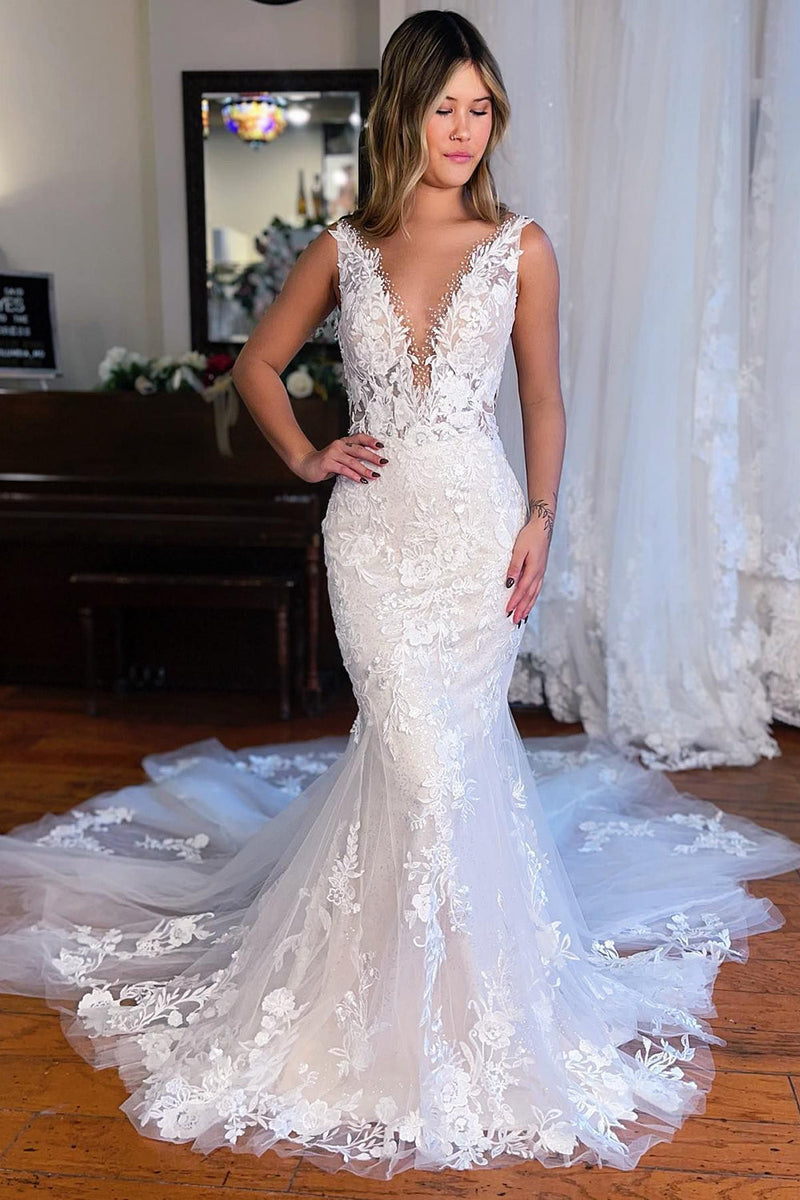 Load image into Gallery viewer, White V-Neck Mermaid Long Lace Wedding Dress
