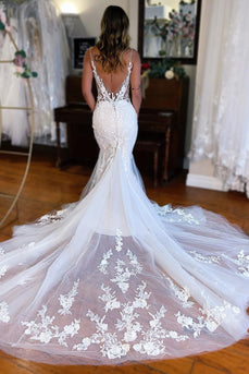 White V-Neck Mermaid Long Lace Wedding Dress