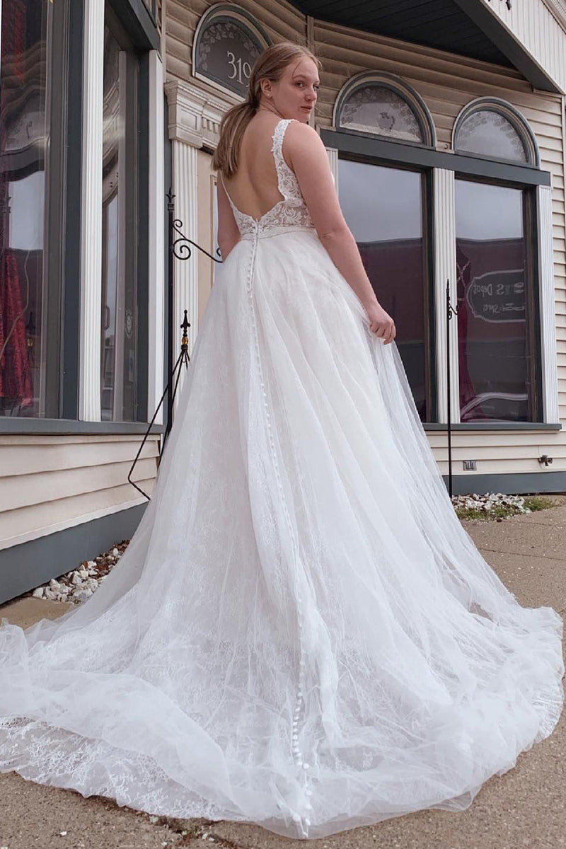 Load image into Gallery viewer, A-Line Tulle White Long Plus Size Wedding Dress with Beading