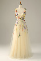 Load image into Gallery viewer, Green A Line Tulle Prom Dress with Appliques