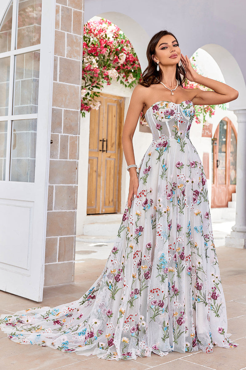 Load image into Gallery viewer, Beauty A Line Sweetheart Ivory Long Wedding Dress with Embroidery