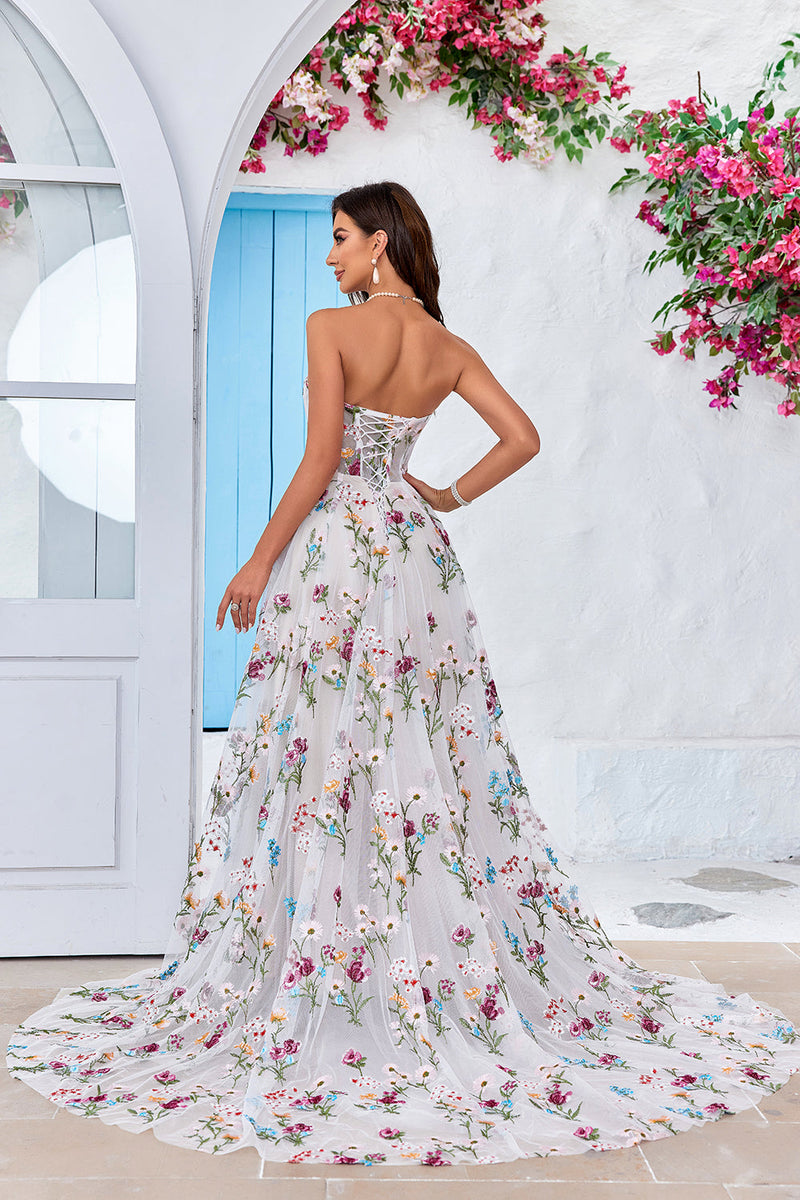 Load image into Gallery viewer, Beauty A Line Sweetheart Ivory Long Wedding Dress with Embroidery