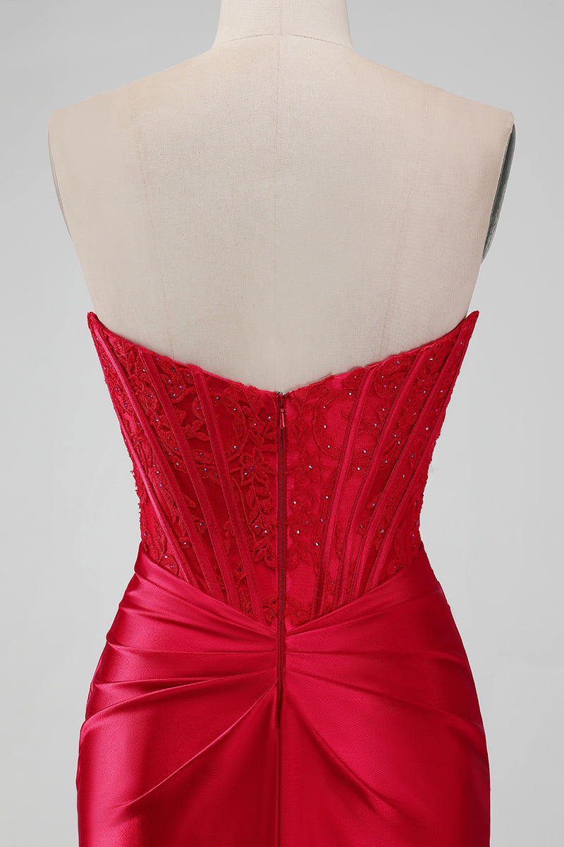 Load image into Gallery viewer, Red Corset Strapless Short Graduation Dress with Appliques
