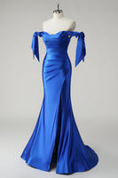 Load image into Gallery viewer, Off the Shoulder Royal Blue Mermaid Pleated Prom Dress