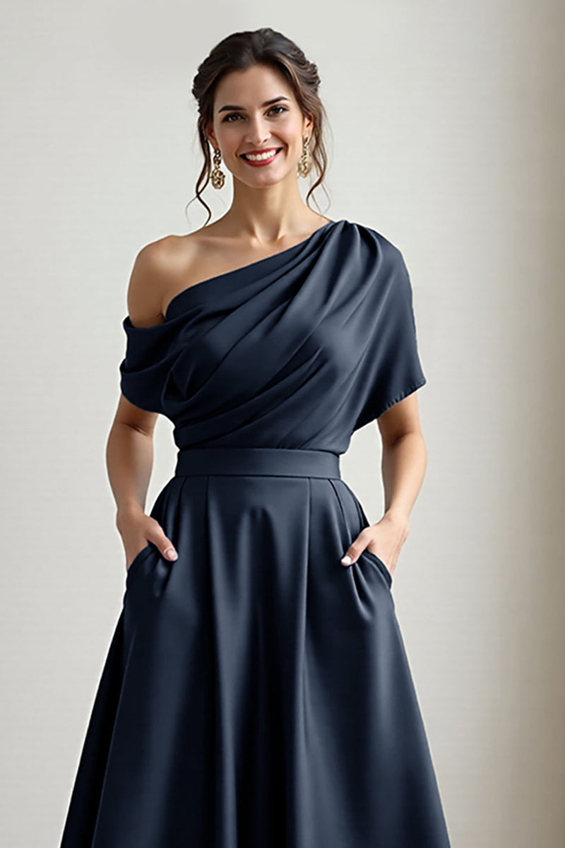 Load image into Gallery viewer, Black Satin A Line Mother Of The Bride Dress With Pockets