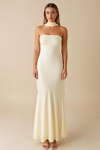 Daffodil Sheath Simple Strapless Formal Dress