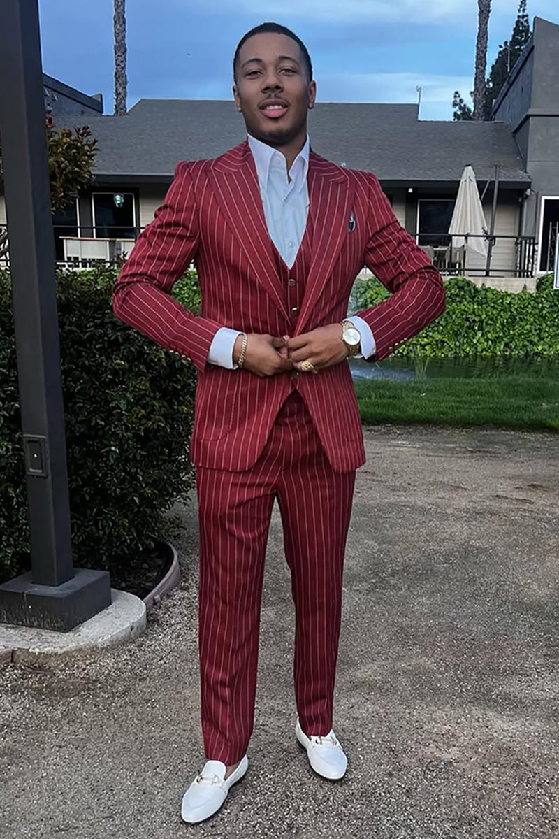 Load image into Gallery viewer, Dark Burgundy Peaked Lapel 3 Pieces Striped Men&#39;s Prom Suits