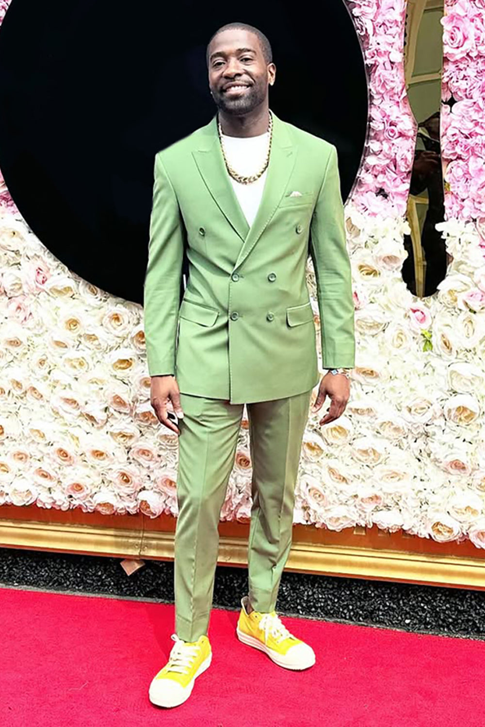Peaked Lapel Light Green 2 Pieces Men's Prom Suits