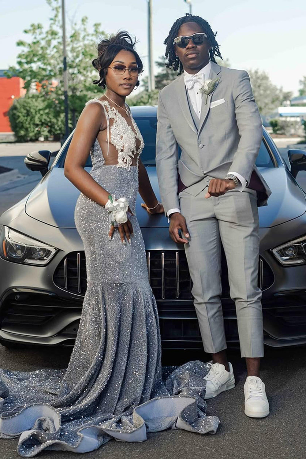 Light Grey Notched Lapel 2 Pieces Slim Fit Prom Suits