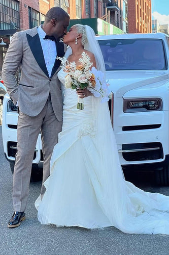 Grey 2 Pieces Peaked Lapel Wedding Suits