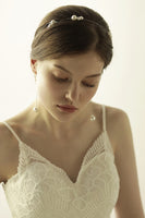 Load image into Gallery viewer, Large Pearl Fish Silk Thread Bridal Headband Earrings