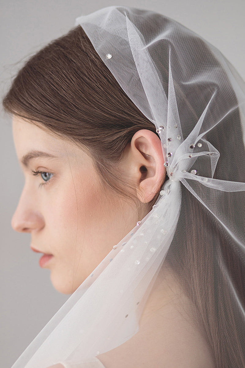 Load image into Gallery viewer, Vintage Hat Style Bridal Veils with Beading