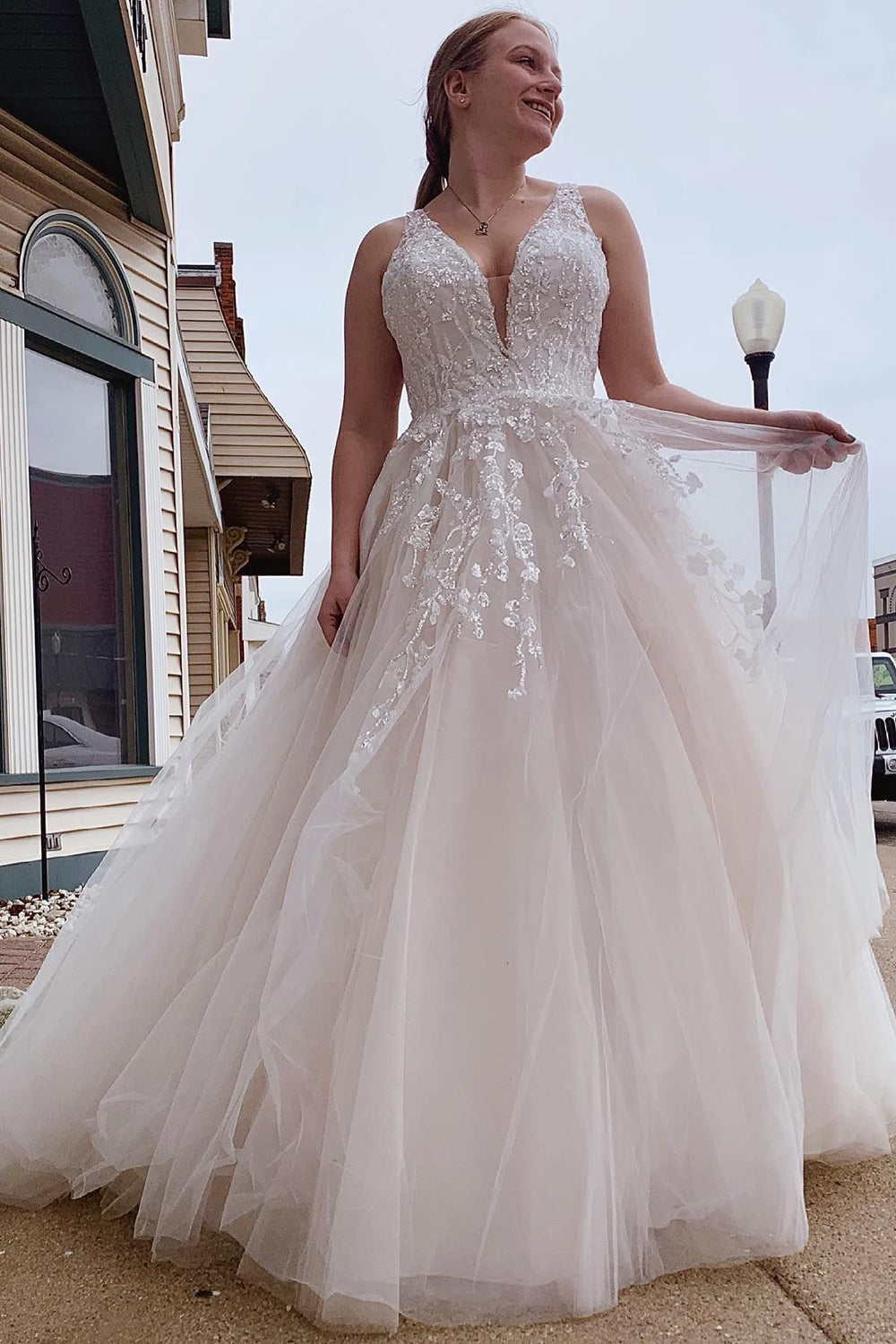 A-Line Tulle Sparkly White Sequins Long Plus Size Wedding Dress with Appliques