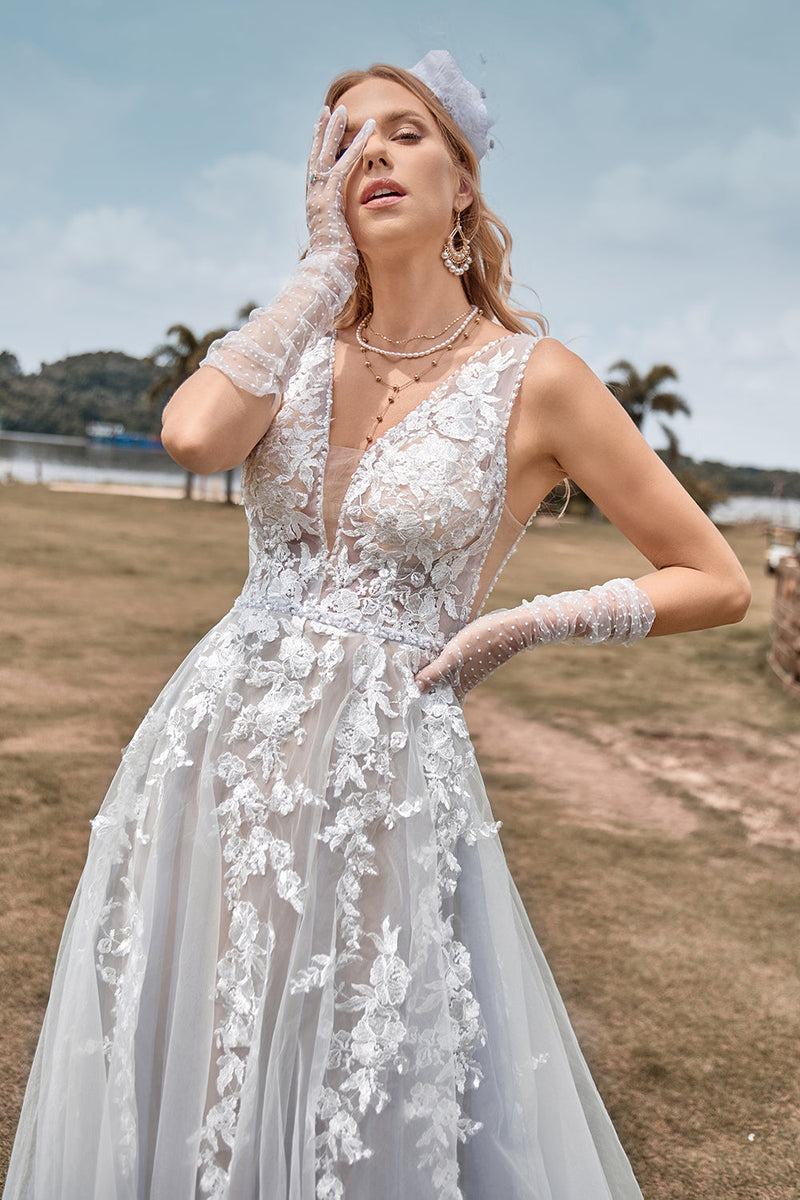 Load image into Gallery viewer, A Line Tulle Ivory Wedding Dress with Appliques