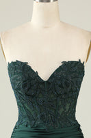 Load image into Gallery viewer, Strapless Dark Green Short Cocktail Dress with Beading